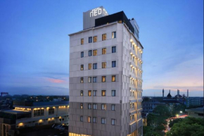  Hotel Neo Gajah Mada Pontianak by ASTON  Понтианак